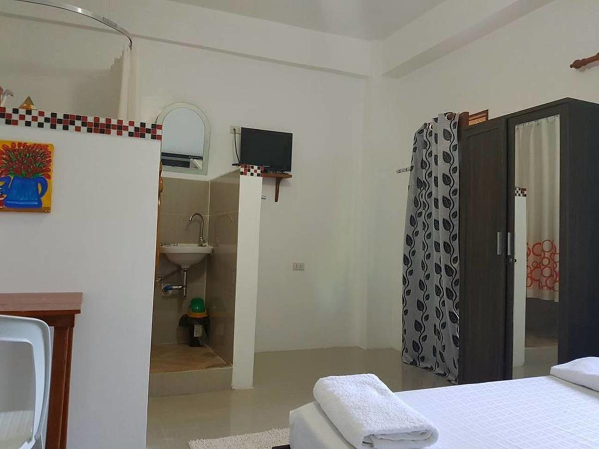 Hangout Beach Resort Катиклан Екстериор снимка