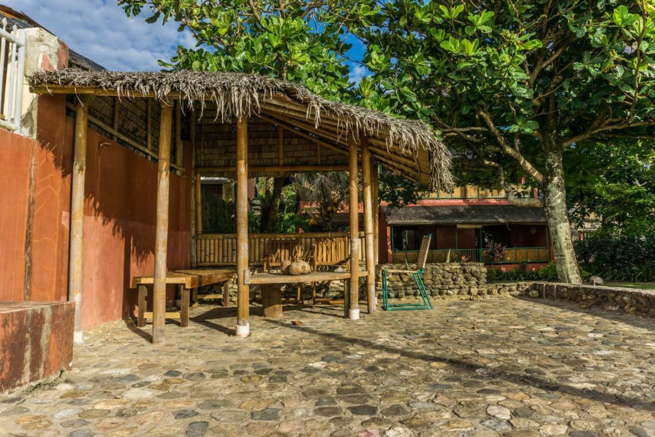 Hangout Beach Resort Катиклан Екстериор снимка