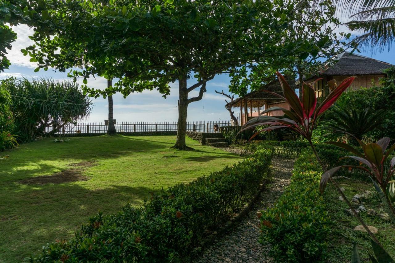 Hangout Beach Resort Катиклан Екстериор снимка