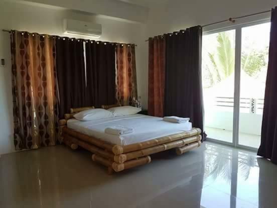 Hangout Beach Resort Катиклан Екстериор снимка