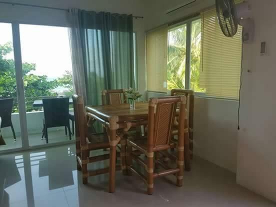 Hangout Beach Resort Катиклан Екстериор снимка